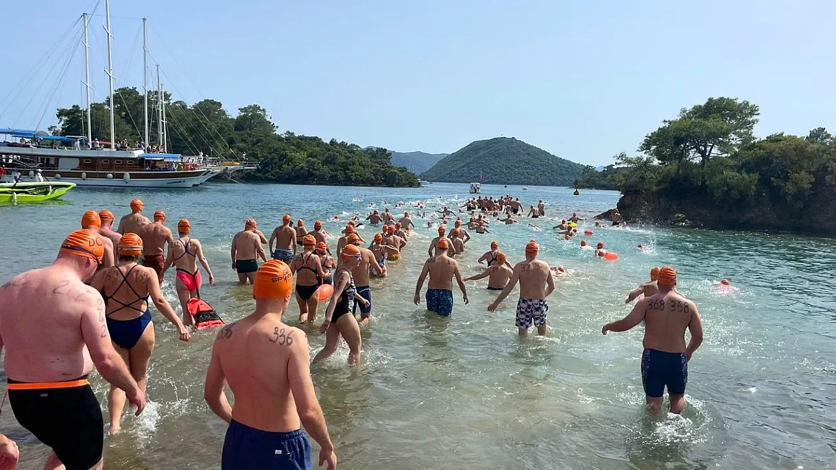 1. Göcek Açık Deniz Yüzme Yarışları 863 sporcunun katılımıyla başladı