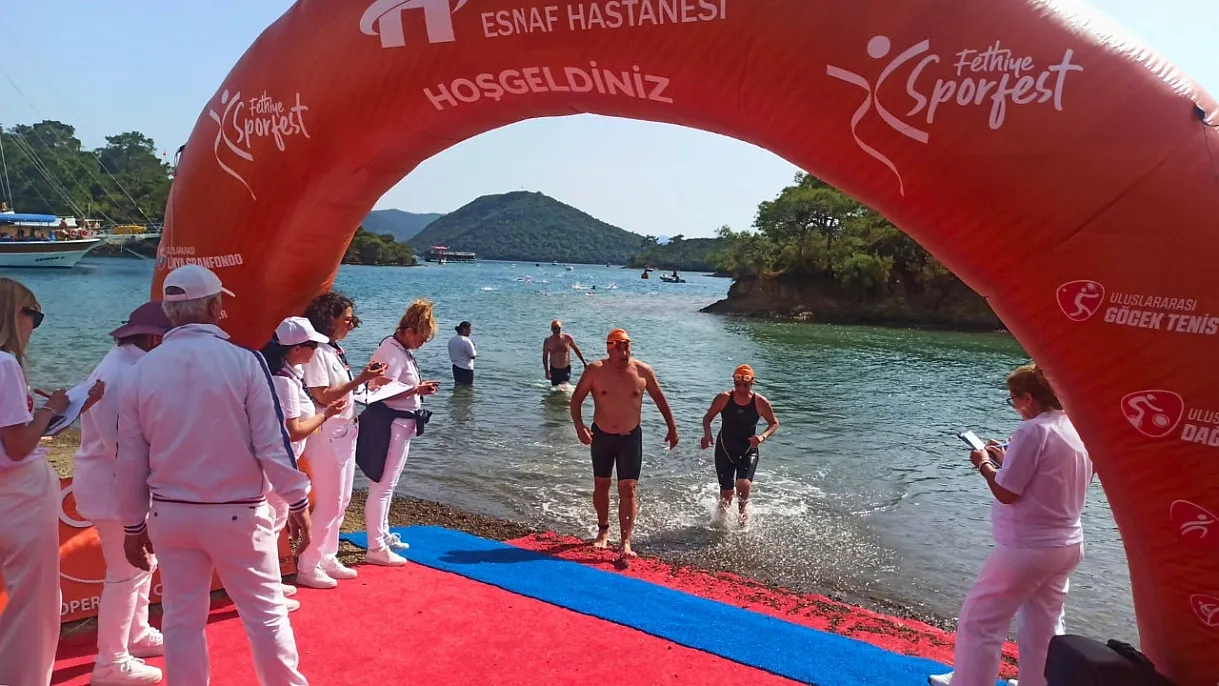 1. Göcek Açık Deniz Yüzme Yarışları 863 sporcunun katılımıyla başladı