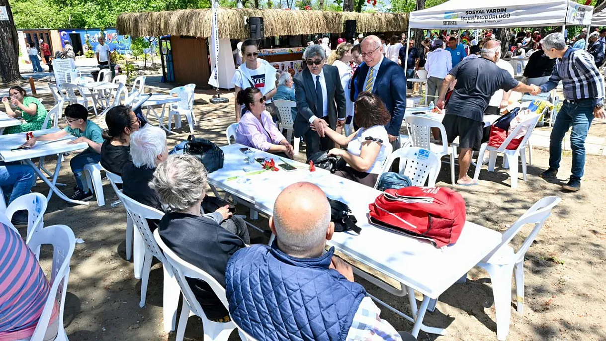 Akmaz Halk Plajı'nda Anlamlı Sezon Açılışı