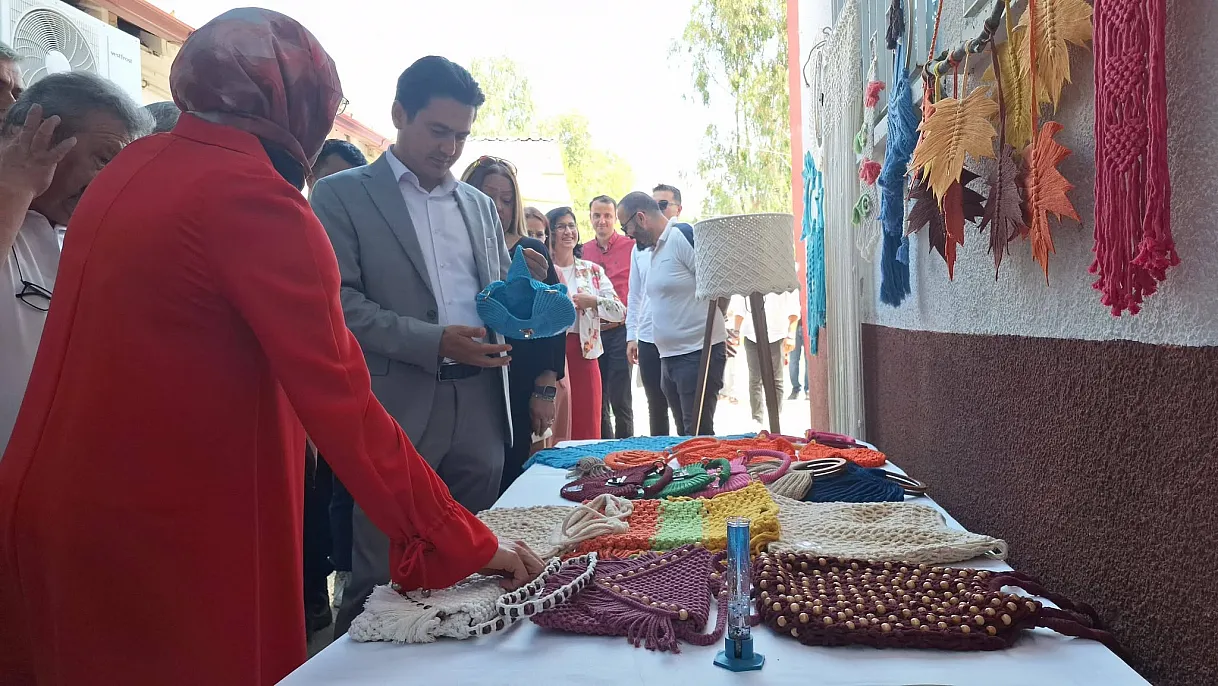 Year-end exhibition in Seydikemer attracted attention: Congratulations from Governor Dilekli to the trainees