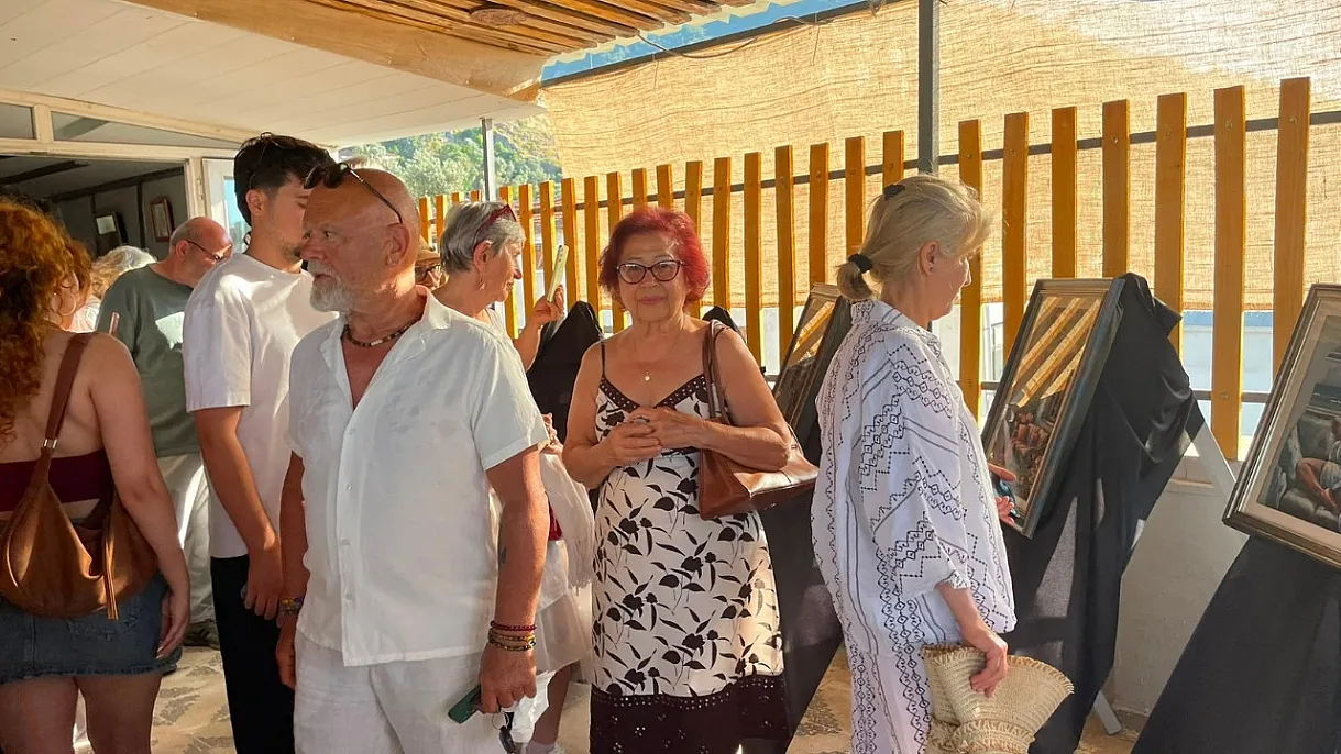 Relief Exhibition of Gülden Temel Erdönmez in Fethiye Received Intense Interest from Art Lovers