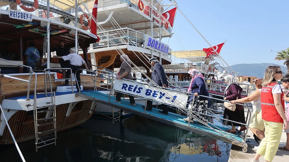 Şehit Aileleri ve Gaziler Muğla'nın Eşsiz Koylarında Ağırlandı