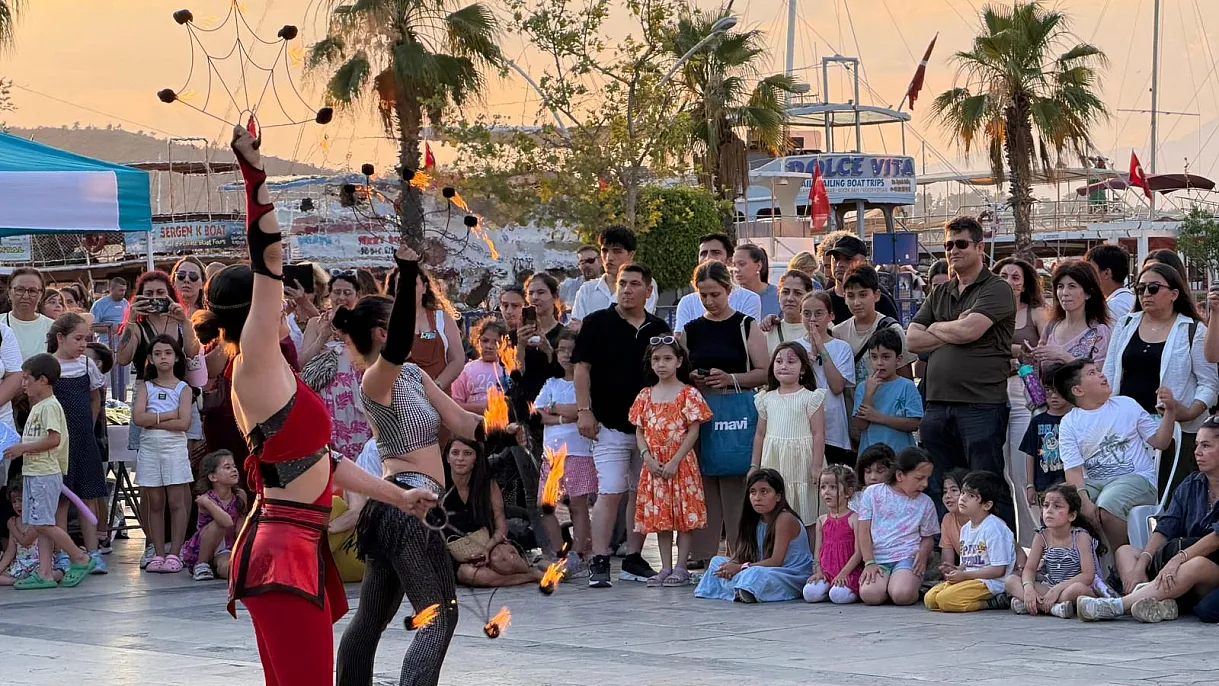 Support Night for Yusuf Eymen in Fethiye: Fire Show Attracted Great Attention