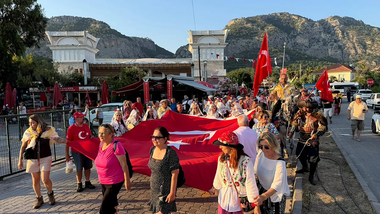 Highland Walk excitement in Göcek started with a parade, crowned with a concert