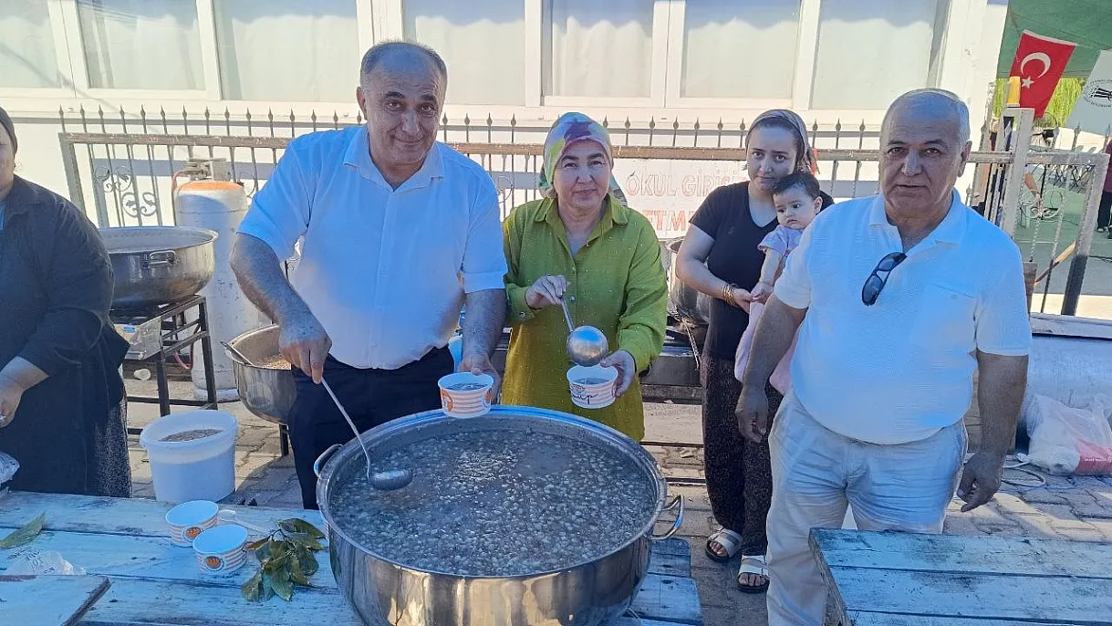 Ashure Offering at Tuesday Market by Fethiye Market Vendors' Chamber