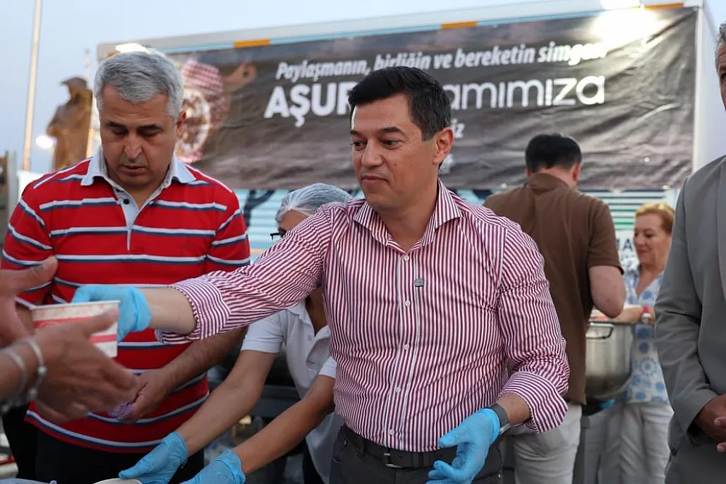 Ashura charity of 2,000 servings from Marmaris Municipality
