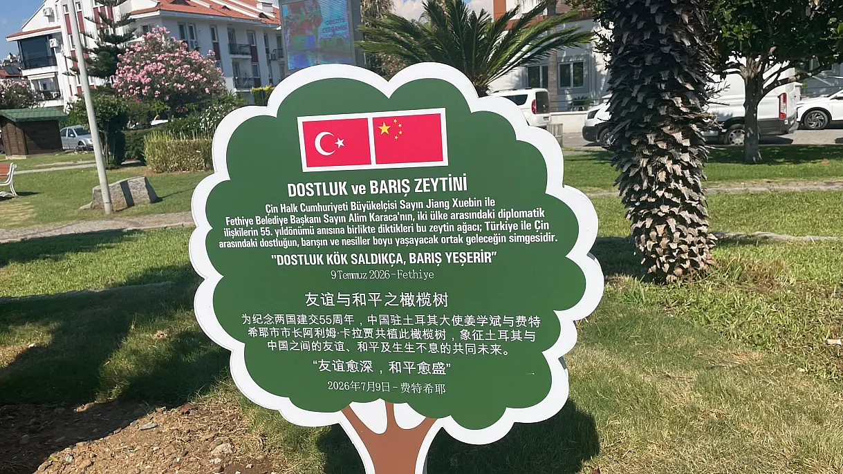 Fethiye'de barışın güvercinleri uçtu, dostluğun zeytini dikildi