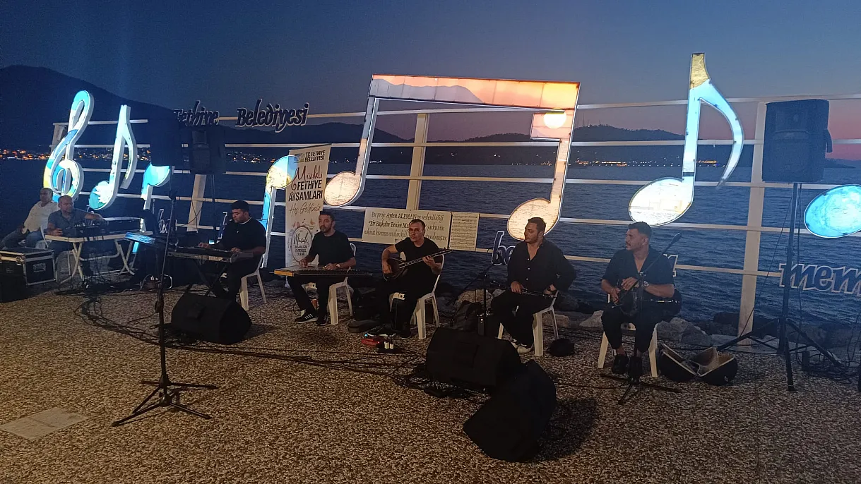 Music-filled summer evenings continue in Fethiye: Adem Kazan breeze at the 3rd Stage Coast