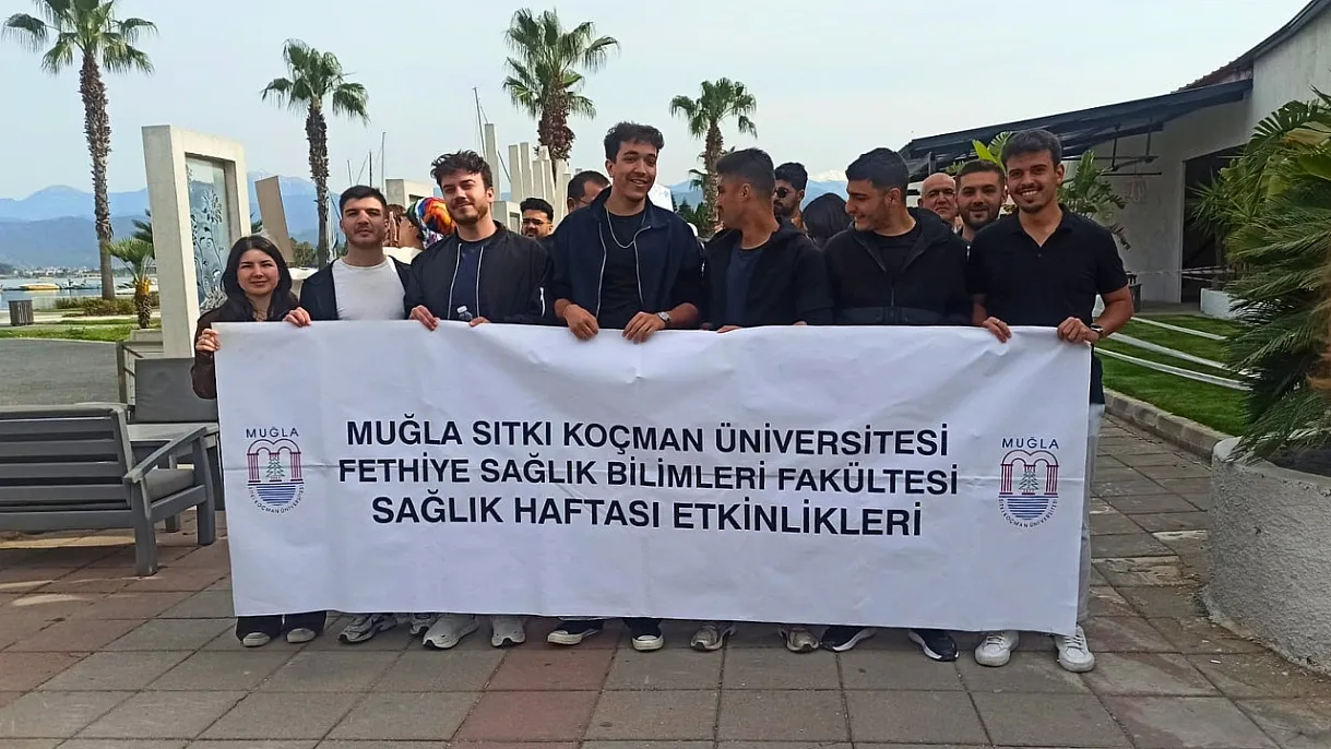 Fethiye'de 'Sağlık İçin Birlikte Bilimin Yanındayız' yürüyüşü 'Gençlik Yılı' etkinlikleriyle buluştu