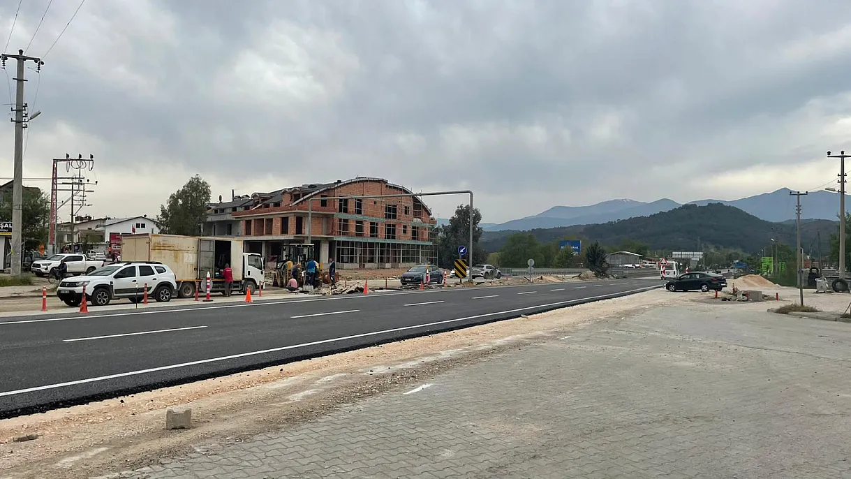 Seydikemer'de 'Yeni Nesil Kavşak' Projesi sürüyor: Teslim tarihi 15 Mayıs 2026