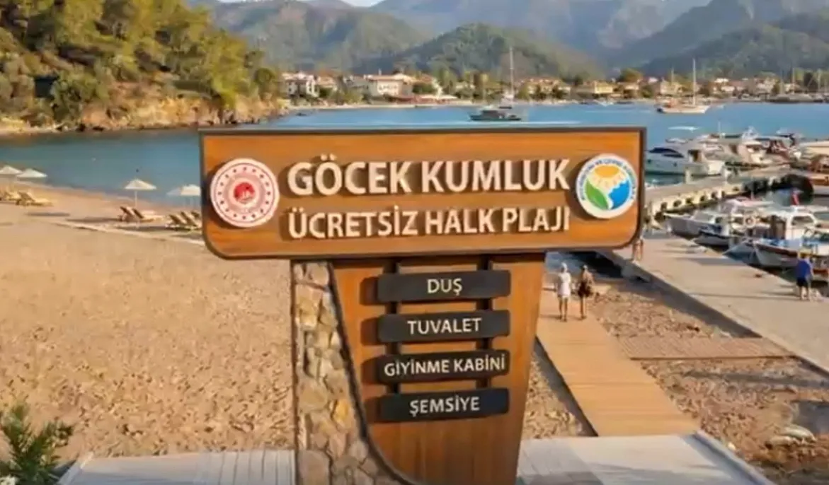 Osman Ağa Koyu Ücretsiz Halk Plajı ile Göcek Kumluk Ücretsiz Halk Plajı oluyor.