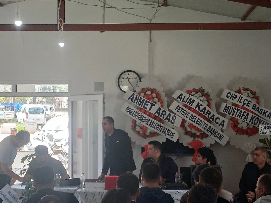 Fethiye'de Minibüs Kooperatifinde Ali Balcı Güven Tazeledi