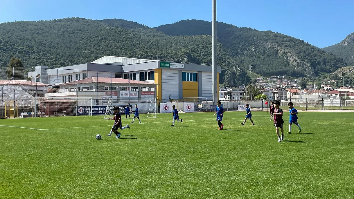 23 Nisan’da Fethiye’de ‘Futbol Şenliği’: U10 turnuvasında herkes birinci