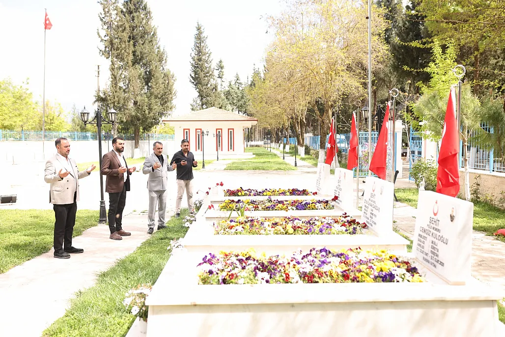Şehit Aileleri En Kutsal Emanet