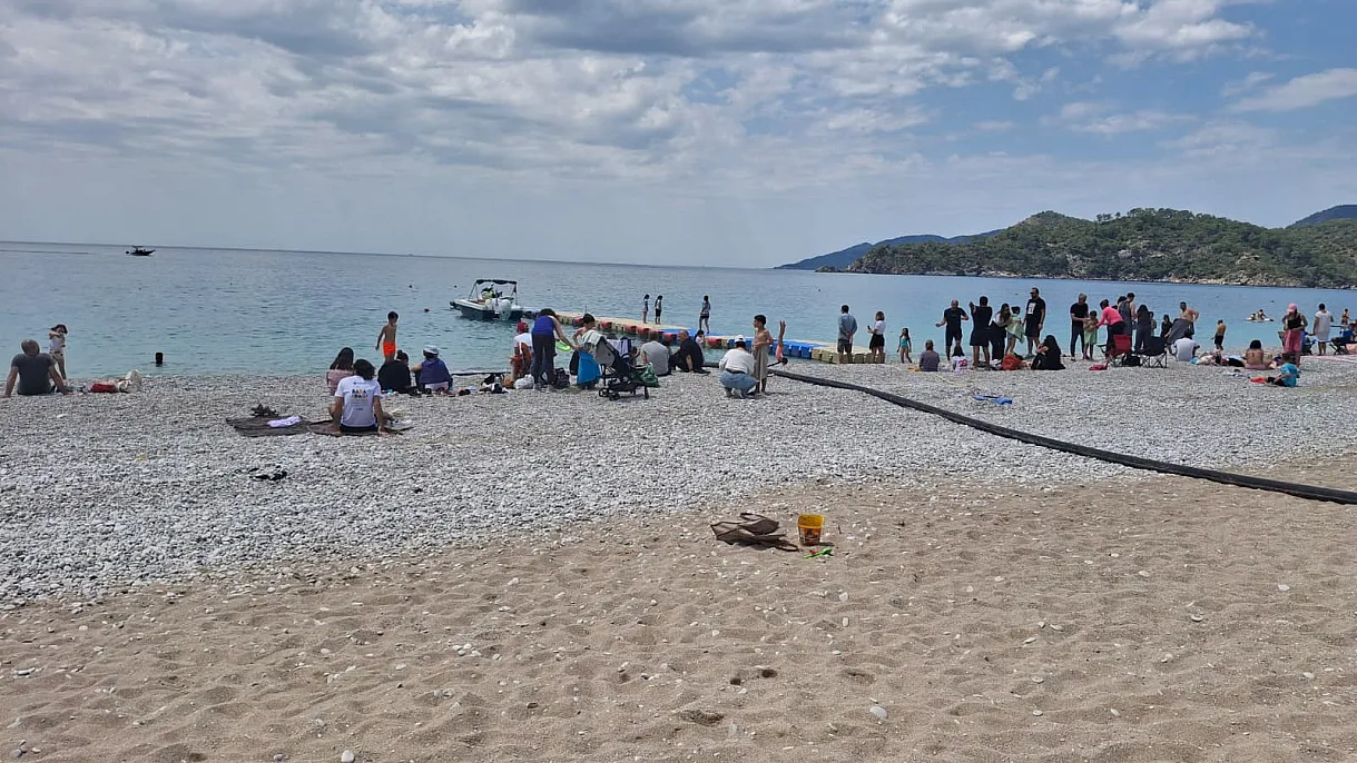 Ölüdeniz’de Yaz Havası: Belcekız Plajı’nda Yoğunluk Oluştu