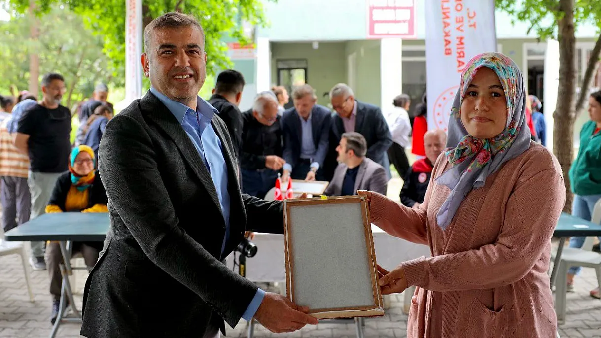 Muğla’da 98 Üreticiye İpekböceği Desteği