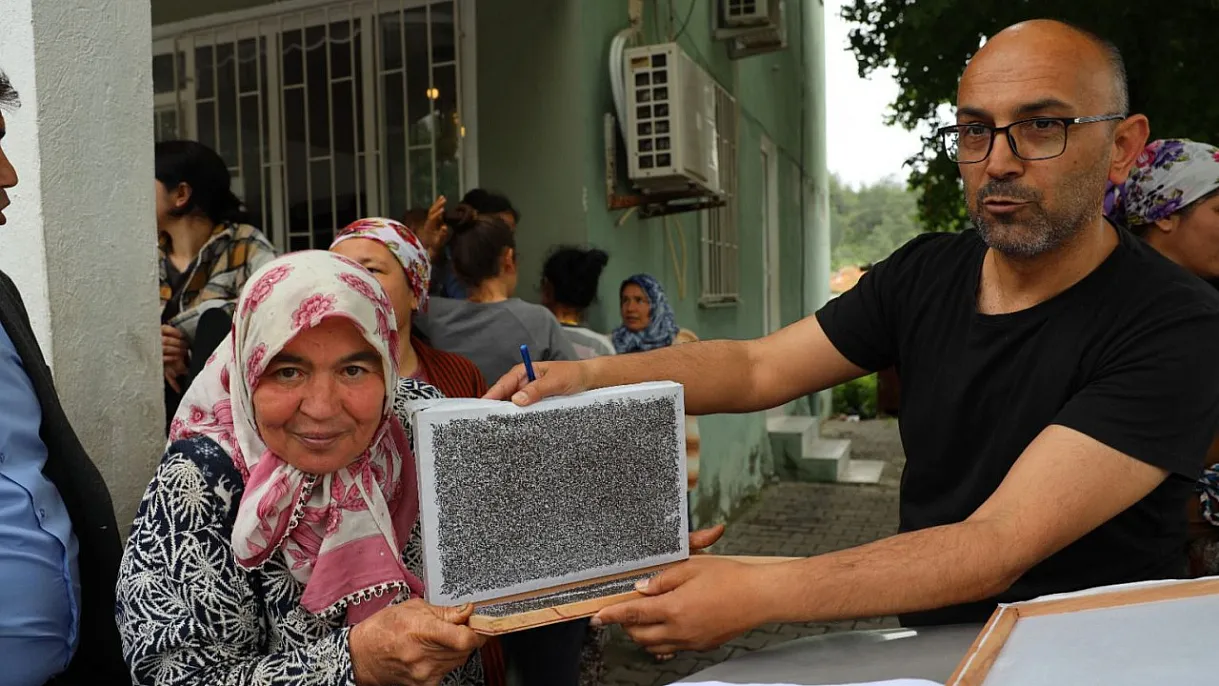 Muğla’da 98 Üreticiye İpekböceği Desteği