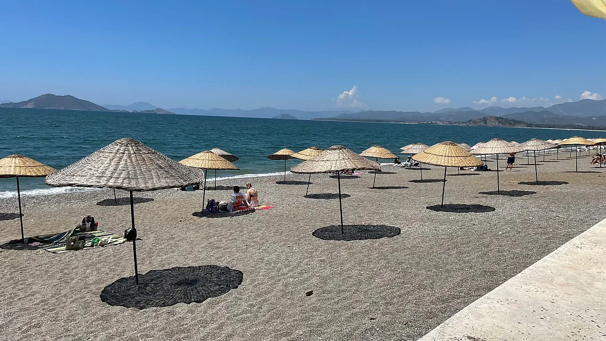 Fethiye Çalış Plajı'nda yaz hareketliliği başladı