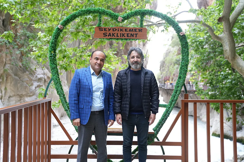 Seydikemer’de Ali Kınık’a sıcak karşılama: Konser öncesi doğa gezisi