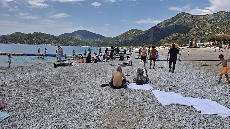 Ölüdeniz’de Yaz Havası: Belcekız Plajı’nda Yoğunluk Oluştu