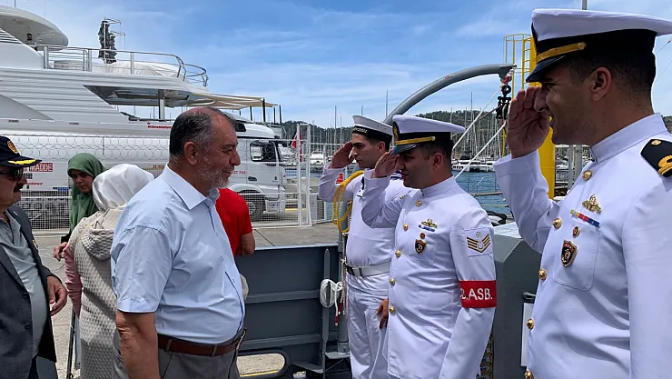 Fethiye'de protokol ve şehit aileleri TCG Köyceğiz'de