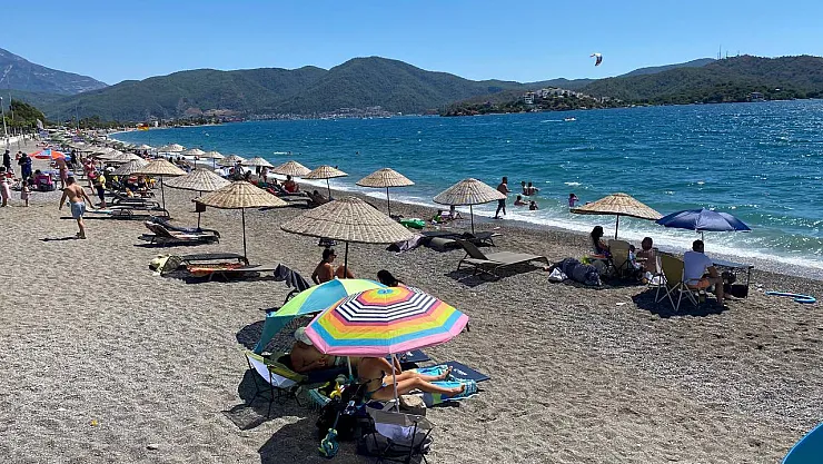 Fethiye'de yazın en hareketli noktalarından biri ‘Çalış Plajı’