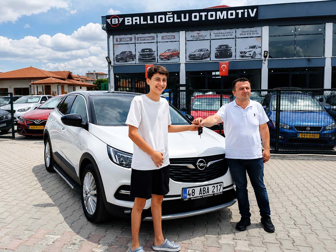 Achieved His Dream at 17: Barber Apprentice from Marmaris Bought a Car with Tips