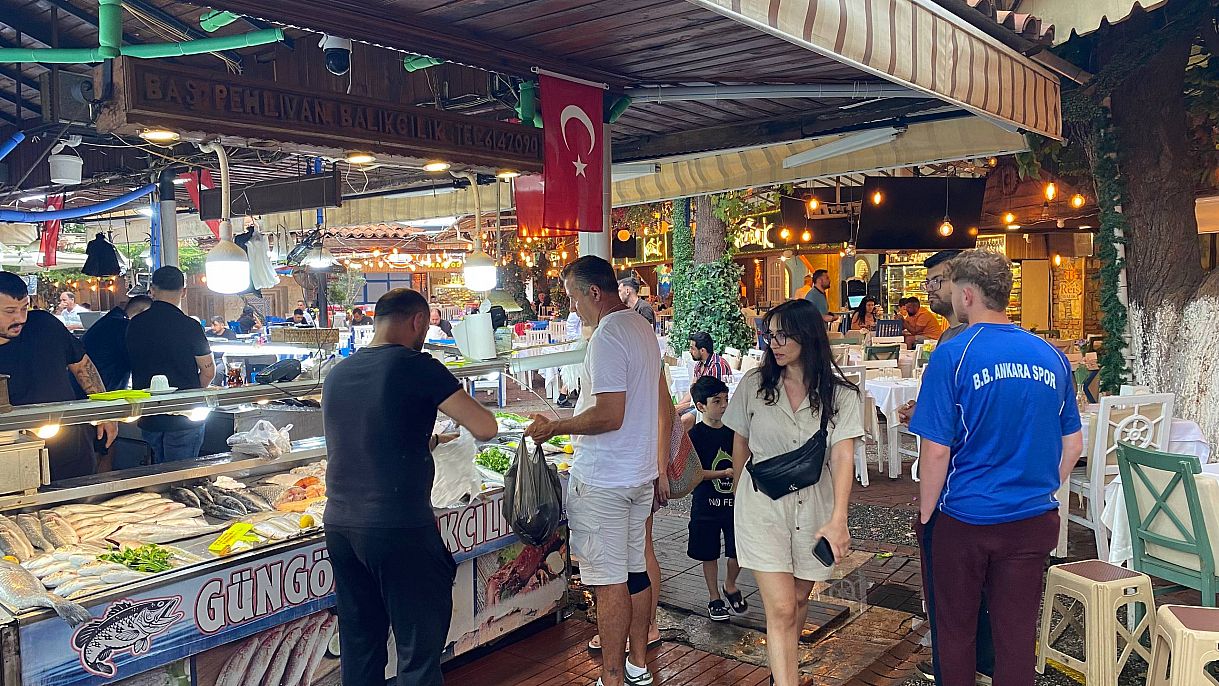 Fethiye’de bayram bereketi: Balık Pazarı'nda yoğunluk