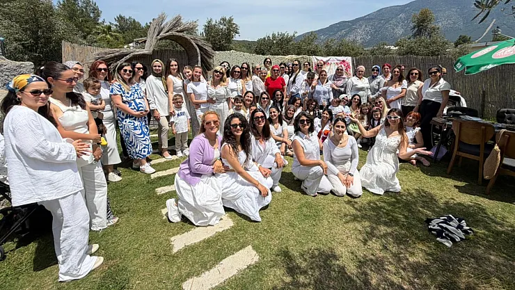 Fethiye Anneleri 10.yıl Anneler Günü Etkinliğini Kahvaltıda Kutladı