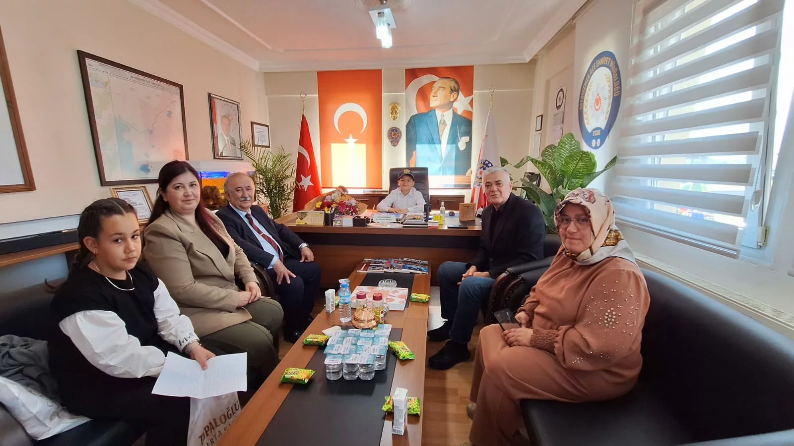 Seydikemer’de Emniyet Müdürlüğü Makamı Miniklere Emanet