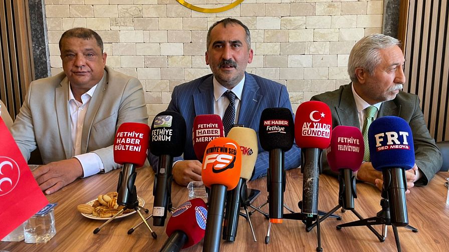 MHP Fethiye’de bayramlaşma programı: Emrah Oltulu’dan ‘Birlik ve Beraberlik’ vurgusu
