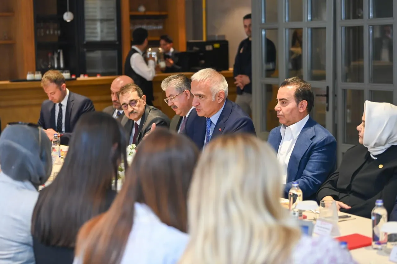 Bakan Ersoy turizm stratejisini anlattı: Ezberler tamamen değişti!