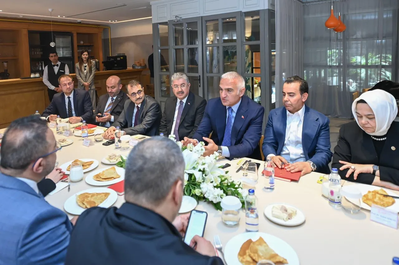 Bakan Ersoy turizm stratejisini anlattı: Ezberler tamamen değişti!