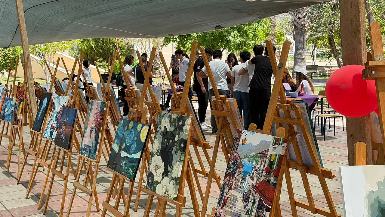 Fethiye Ömer Özyer Anadolu Lisesi'nde TÜBİTAK 4006 Bilim Fuarı Açıldı
