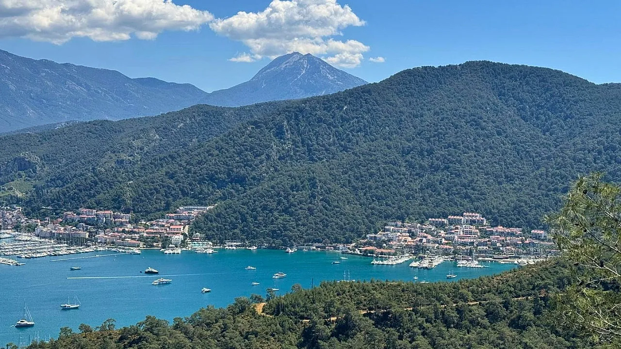 Weather in Fethiye on June 5, 2026: Partly Cloudy and Clear Skies!