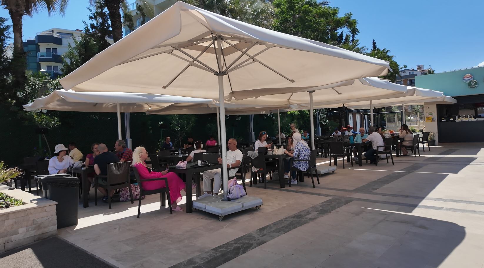Marmaris&rsquo;te Halk Plaj Kafe Yoğun İlgi G&ouml;r&uuml;yor (1)
