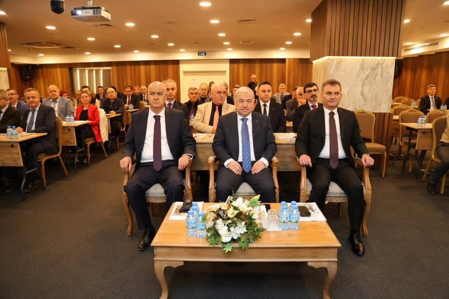 Muğla Orman B&ouml;lge M&uuml;d&uuml;rl&uuml;ğ&uuml;&rsquo;n&uuml;n Eğitim Semineri Fethiye&rsquo;de Başladı (4)