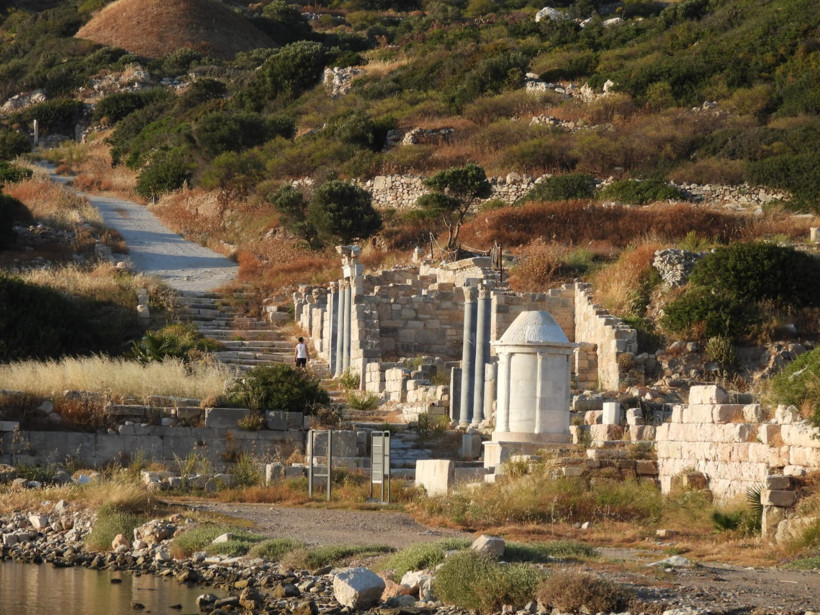 Minister Ersoy: &ldquo;We have completed an important arrangement protecting the historical texture in Knidos.&rdquo; - Image : 2
