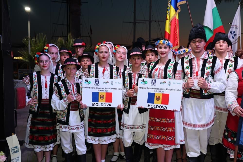 Bodrum&rsquo;da Uluslararası Dans Festivali Renkli G&ouml;r&uuml;nt&uuml;lere Sahne Oldu (3)