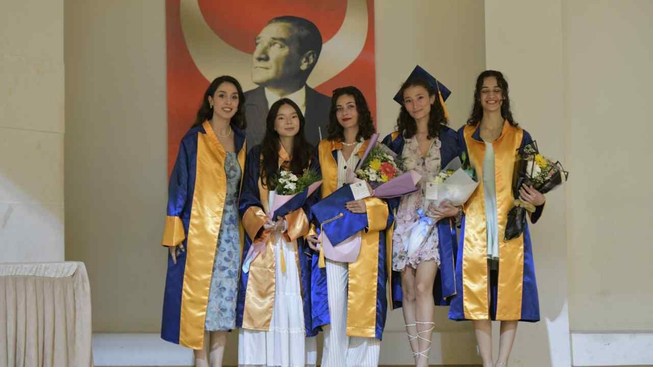 MSKU Faculty of Literature Graduation Ceremony Held (2)