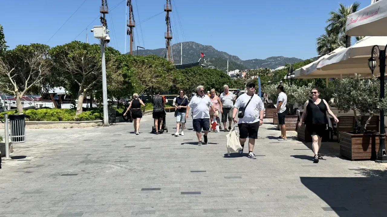 Marella Discovery, Marmaris'e 1750 Turist Getirdi