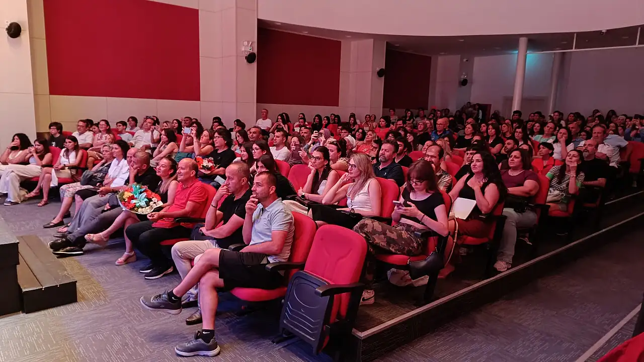 Fethiye K&uuml;lt&uuml;r Merkezi'nde Keşanlı Ali Destanı izleyiciden tam not aldı