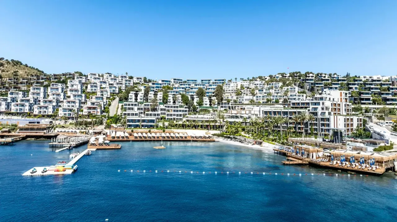Bodrum'da Kamu Arazileri Turizm Yatırımına A&ccedil;ıldı: 1.200 Yataklı Otel Projesi İ&ccedil;in Tahsis S&uuml;reci Başladı