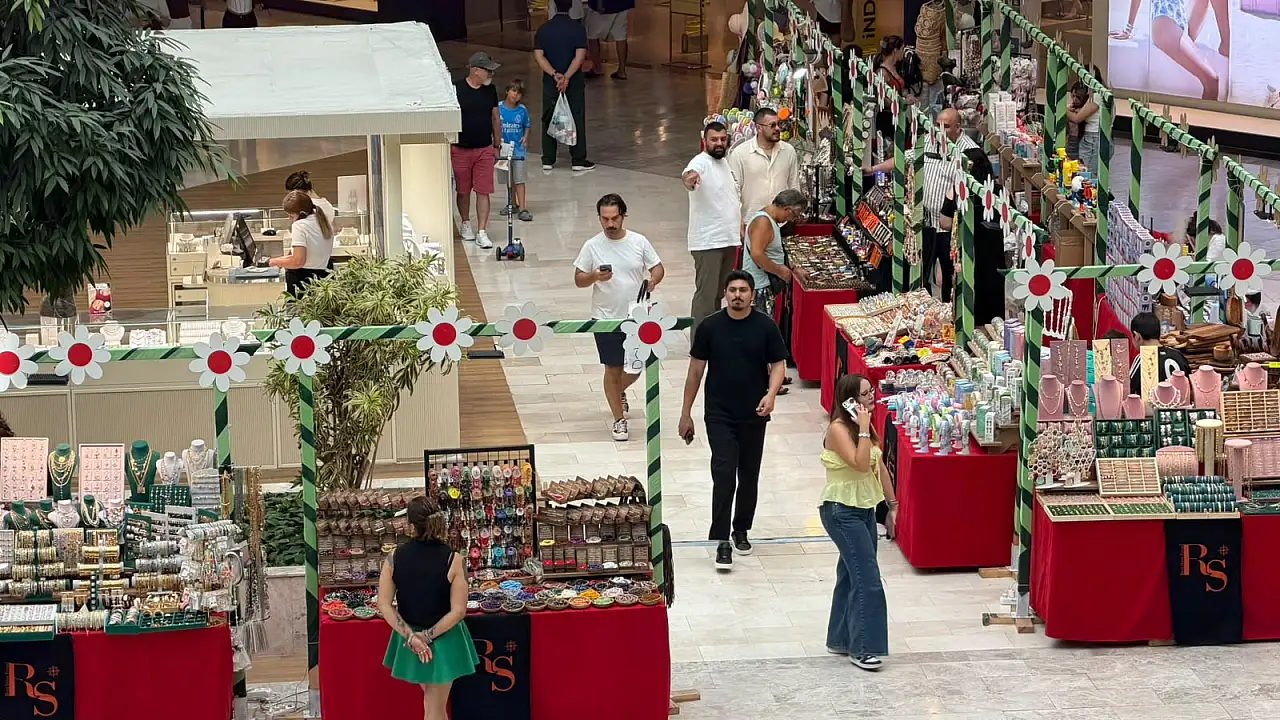 Fethiye'de Summer Fest'te Kadın Girişimciler &Uuml;r&uuml;nlerini Sergiliyor