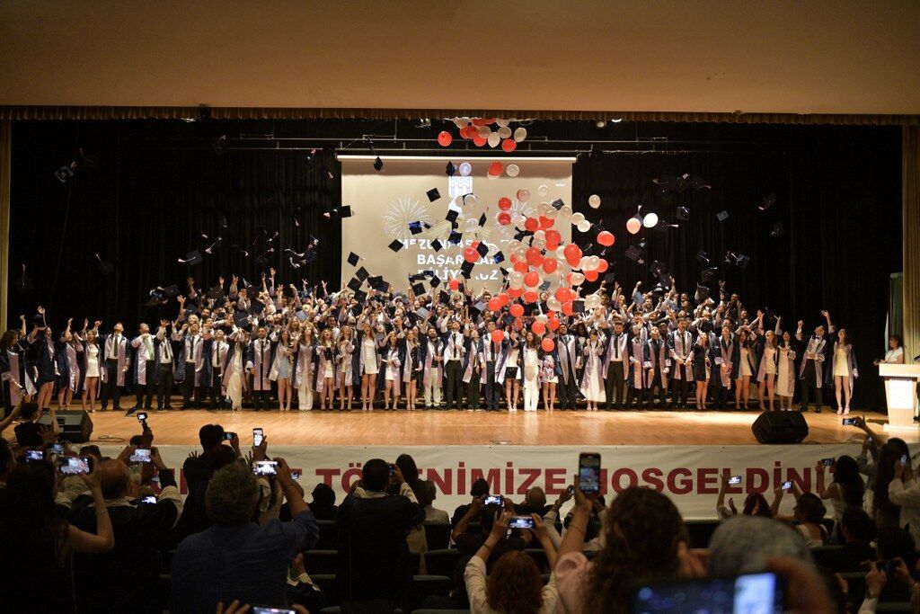Msk&uuml; Tıp Fak&uuml;ltesi Mezuniyet (2) 1024X683