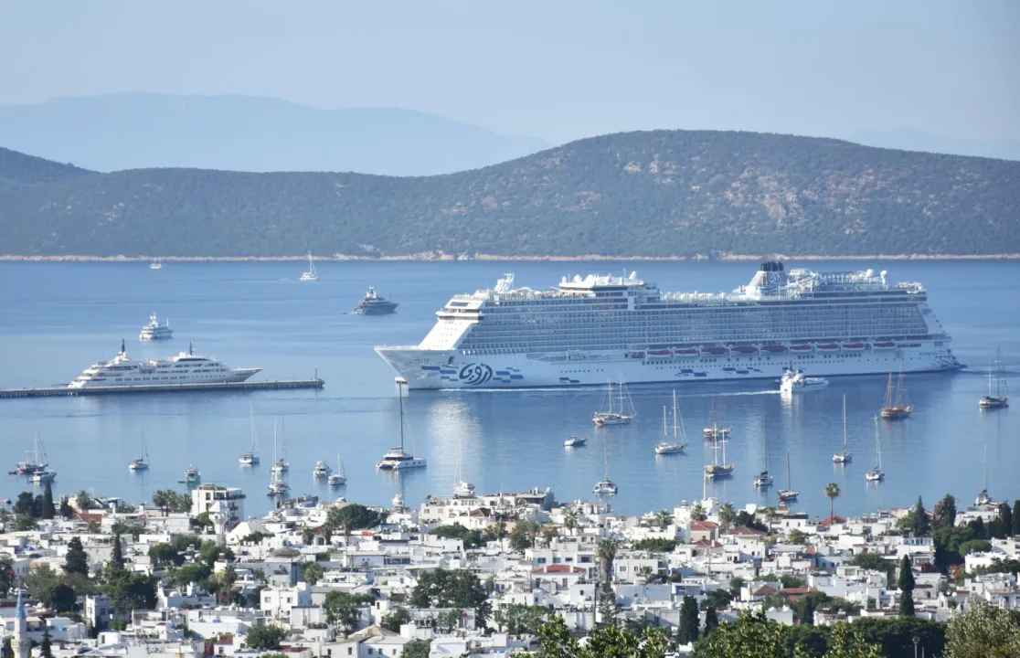 Bodrum&rsquo;a Gelen Aroya Bin 532 Turist Getirdi
