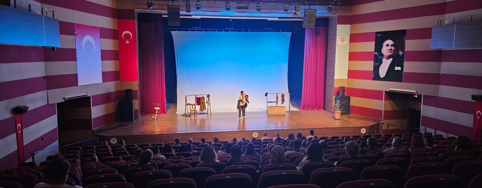 &ldquo;Cambazın Cenazesi&rdquo; Muğla&rsquo;da Sahnelendi (2)