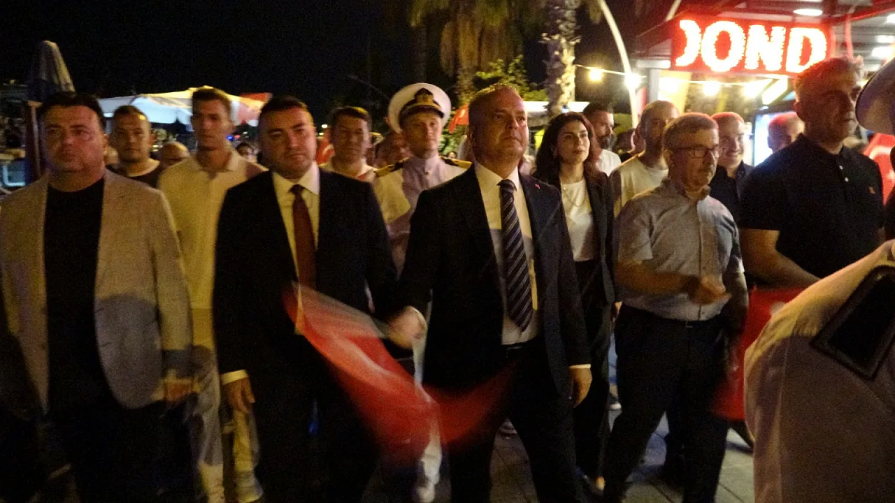 Fethiye'de 15 Temmuz Demokrasi ve Milli Birlik Yürüyüşü Gerçekleştirildi