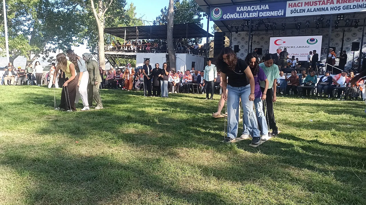 Yayla Kara&ccedil;ulha Y&ouml;r&uuml;k Şenliği'nde Geleneksel Oyunlar B&uuml;y&uuml;k İlgi G&ouml;rd&uuml;