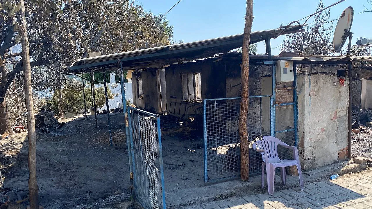 Seydikemer yangınında evini kaybetti: 'Canımızı zor kurtardık'
